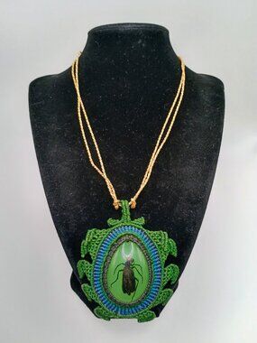 Green Macrame Hand-Woven Temple Fly Amulet Necklace